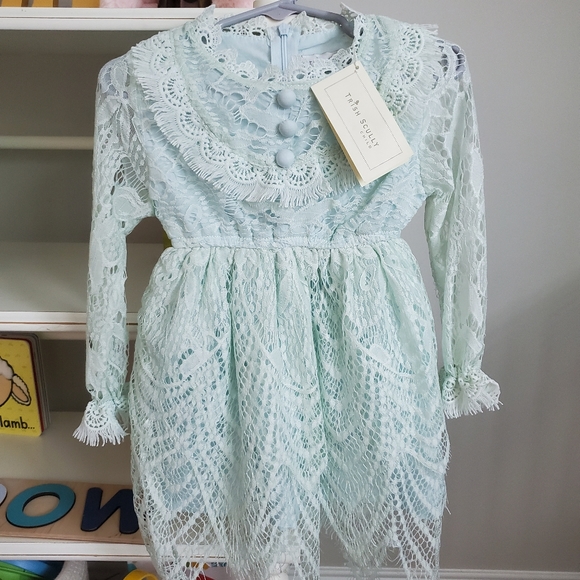 Trish Scully - Picture 2 of 3